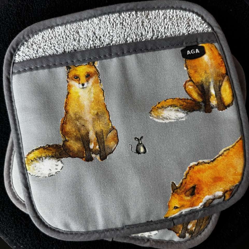 Fox & Mouse Pot Grab